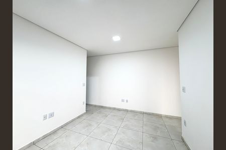 Sala de casa para alugar com 1 quarto, 50m² em Vila Zat, São Paulo