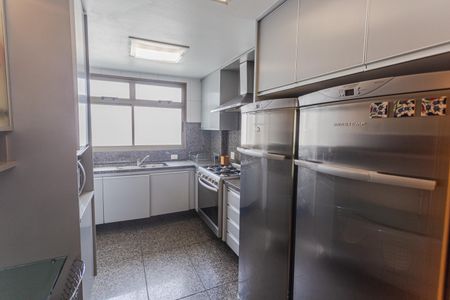 Apartamento à venda com 172m², 4 quartos e 3 vagas Apartamento à venda com 172m², 4 quartos e 3 vagasCozinha