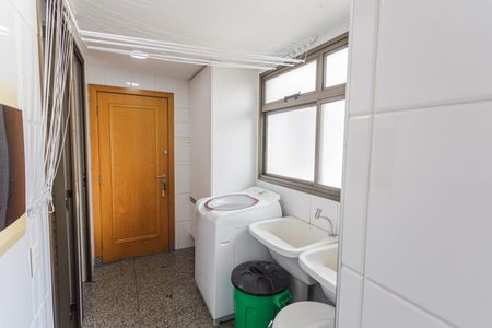 Apartamento à venda com 172m², 4 quartos e 3 vagas Apartamento à venda com 172m², 4 quartos e 3 vagasÁrea de Serviço