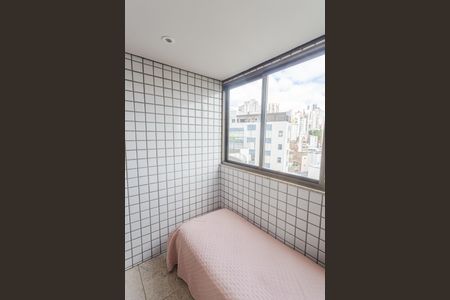 Apartamento à venda com 172m², 4 quartos e 3 vagas Apartamento à venda com 172m², 4 quartos e 3 vagasVaranda da Suíte 1