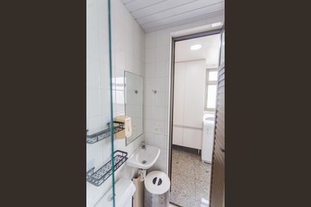 Apartamento à venda com 172m², 4 quartos e 3 vagas Apartamento à venda com 172m², 4 quartos e 3 vagasBanheiro de serviço