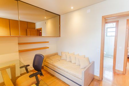 Apartamento à venda com 172m², 4 quartos e 3 vagas Apartamento à venda com 172m², 4 quartos e 3 vagasQuarto 3