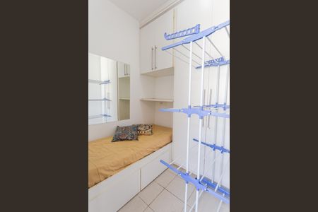 Apartamento à venda com 172m², 4 quartos e 3 vagas Apartamento à venda com 172m², 4 quartos e 3 vagasQuarto de Serviço