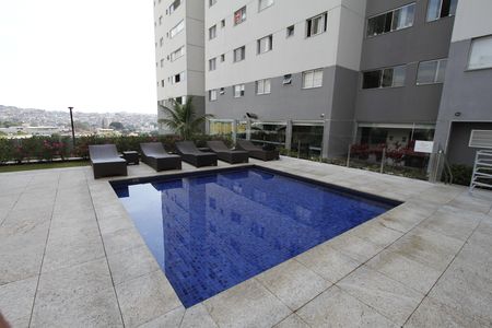 Apartamento para alugar com 55m², 2 quartos e 1 vagaÁrea comum - Piscina
