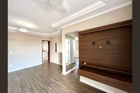Sala de apartamento à venda com 2 quartos, 68m² em Vl Proosti Souza, Campinas