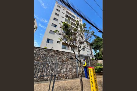 Apartamento para alugar com 68m², 2 quartos e 2 vagas