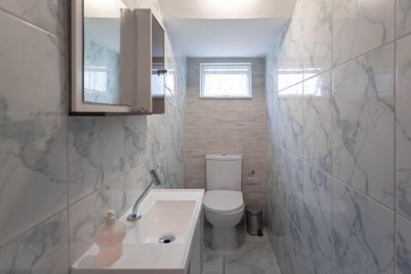 Casa para alugar com 102m², 2 quartos e 1 vagaLavabo