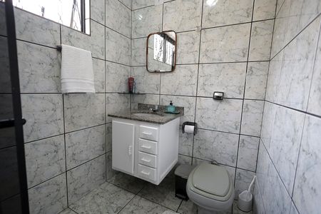 Casa à venda com 200m², 3 quartos e 2 vagasBanheiro 3