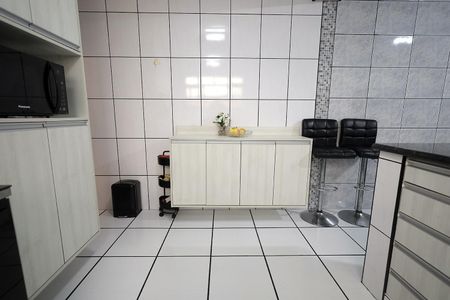 Casa à venda com 200m², 3 quartos e 2 vagasCozinha