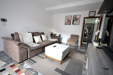 Casa à venda com 200m², 3 quartos e 2 vagasSala