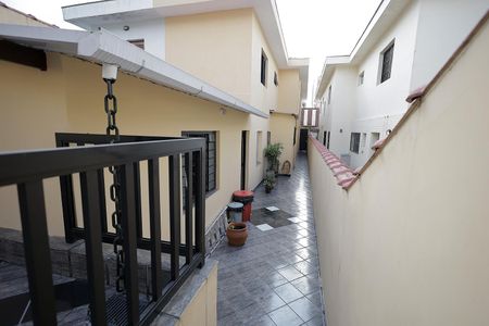Casa à venda com 200m², 3 quartos e 2 vagasCorredor