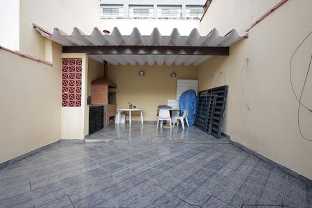 Casa à venda com 200m², 3 quartos e 2 vagasQuintal e Churrasqueira