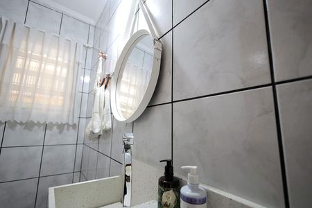 Casa à venda com 200m², 3 quartos e 2 vagasBanheiro 1