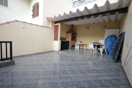 Casa à venda com 200m², 3 quartos e 2 vagasQuintal e Churrasqueira