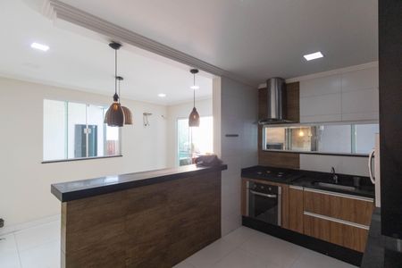Casa para alugar com 144m², 3 quartos e 2 vagas Casa para alugar com 144m², 3 quartos e 2 vagasCozinha e Área de Serviço