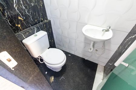 Casa para alugar com 144m², 3 quartos e 2 vagas Casa para alugar com 144m², 3 quartos e 2 vagasBanheiro de serviço