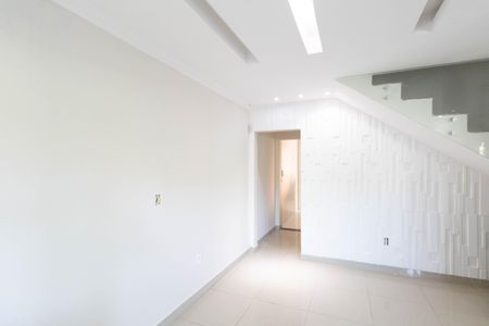 Sala de casa para alugar com 3 quartos, 144m² em Campo Grande, Rio de Janeiro