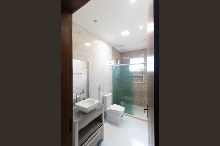 Casa para alugar com 144m², 3 quartos e 2 vagas Casa para alugar com 144m², 3 quartos e 2 vagasBanheiro do Quarto 1