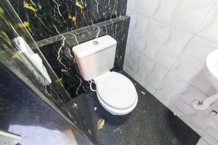 Casa para alugar com 144m², 3 quartos e 2 vagas Casa para alugar com 144m², 3 quartos e 2 vagasBanheiro de serviço
