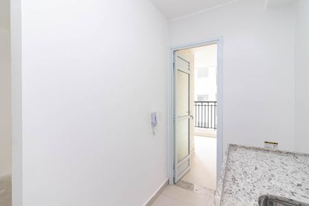 Cozinha de apartamento à venda com 2 quartos, 59m² em Vila Bandeirantes, São Paulo