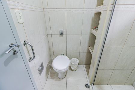 Casa à venda com 175m², 4 quartos e 2 vagasBanheiro