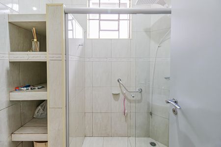 Casa à venda com 175m², 4 quartos e 2 vagasBanheiro