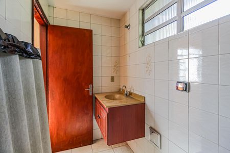 Casa à venda com 175m², 4 quartos e 2 vagasBanheiro de serviço