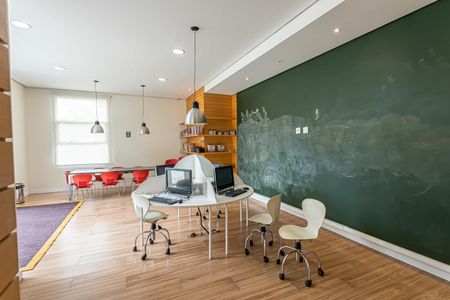 Apartamento à venda com 85m², 2 quartos e 1 vagaCo-working