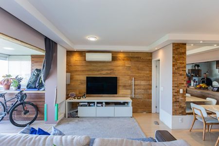 Sala e varanda extendida de apartamento à venda com 2 quartos, 85m² em Jardim Santo Elias, São Paulo