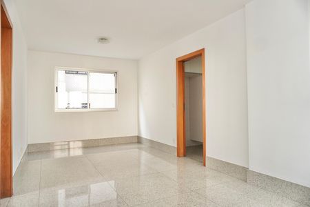 Sala  de apartamento para alugar com 3 quartos, 85m² em Funcionários, Belo Horizonte