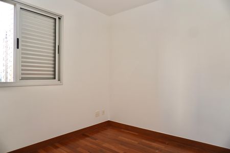 Quarto 2 de apartamento para alugar com 3 quartos, 85m² em Funcionários, Belo Horizonte