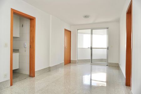 Sala  de apartamento para alugar com 3 quartos, 85m² em Funcionários, Belo Horizonte