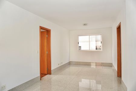 Sala  de apartamento para alugar com 3 quartos, 85m² em Funcionários, Belo Horizonte