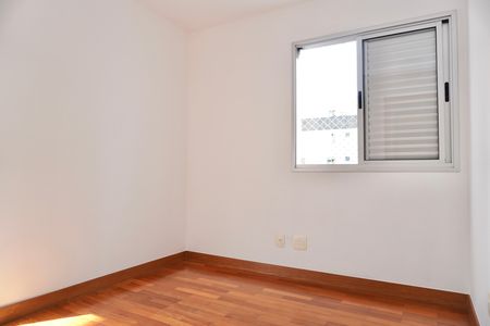 Quarto 1 de apartamento para alugar com 3 quartos, 85m² em Funcionários, Belo Horizonte