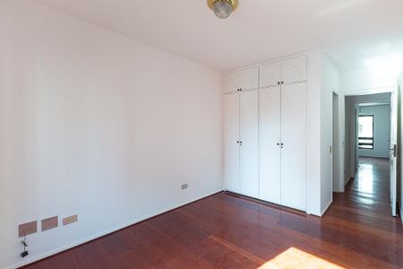 Apartamento para alugar com 200m², 3 quartos e 2 vagasSuíte 2