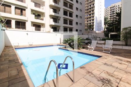 Apartamento para alugar com 200m², 3 quartos e 2 vagasÁrea comum - Piscina