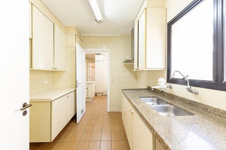Apartamento para alugar com 200m², 3 quartos e 2 vagasCozinha