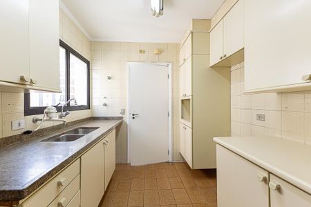 Apartamento para alugar com 200m², 3 quartos e 2 vagasCozinha