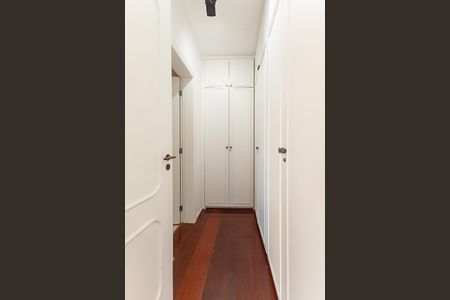 Apartamento para alugar com 200m², 3 quartos e 2 vagasSuíte 1