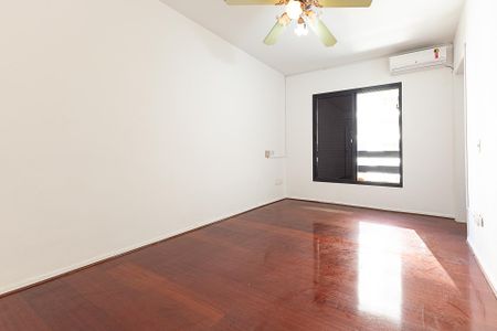 Apartamento para alugar com 200m², 3 quartos e 2 vagasSuíte 1