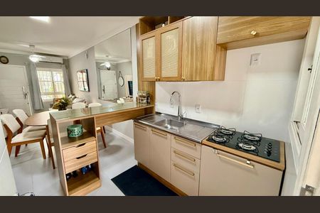 Cozinha de casa à venda com 3 quartos, 82m² em Mato Grande, Canoas