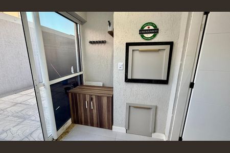 Casa à venda com 82m², 3 quartos e 3 vagas