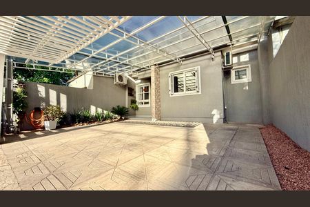 Casa à venda com 82m², 3 quartos e 3 vagas