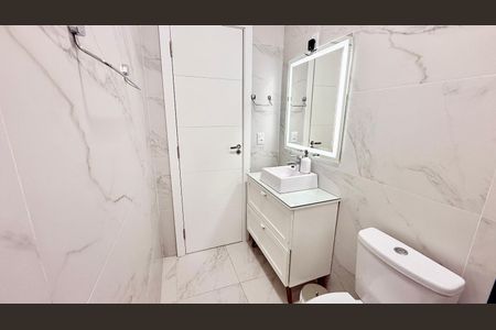 Casa à venda com 82m², 3 quartos e 3 vagas Casa à venda com 82m², 3 quartos e 3 vagasBanheiro 2