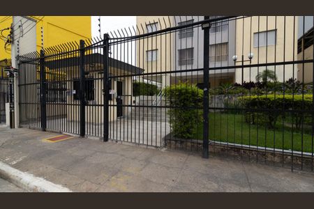 Apartamento para alugar com 57m², 2 quartos e 1 vaga Apartamento para alugar com 57m², 2 quartos e 1 vagaFachada