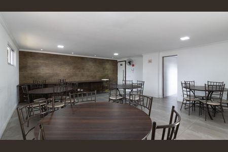 Apartamento para alugar com 57m², 2 quartos e 1 vaga Apartamento para alugar com 57m², 2 quartos e 1 vagaÁrea comum - Salão de festas