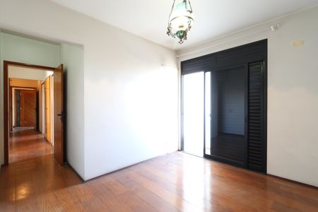 Suite  de apartamento à venda com 4 quartos, 171m² em Vila Augusto, São Paulo