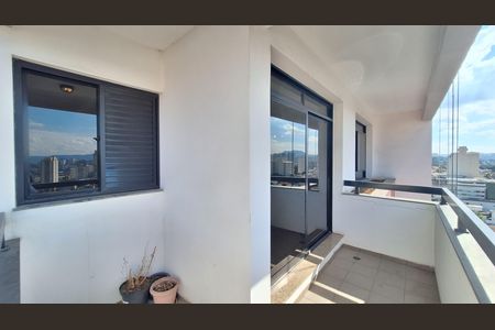 Apartamento à venda com 171m², 4 quartos e 4 vagas Apartamento à venda com 171m², 4 quartos e 4 vagasVaranda da Sala