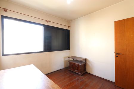 Apartamento à venda com 171m², 4 quartos e 4 vagasQuarto 2