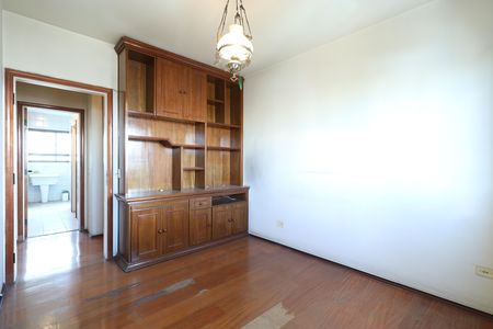Apartamento à venda com 171m², 4 quartos e 4 vagasQuarto 1